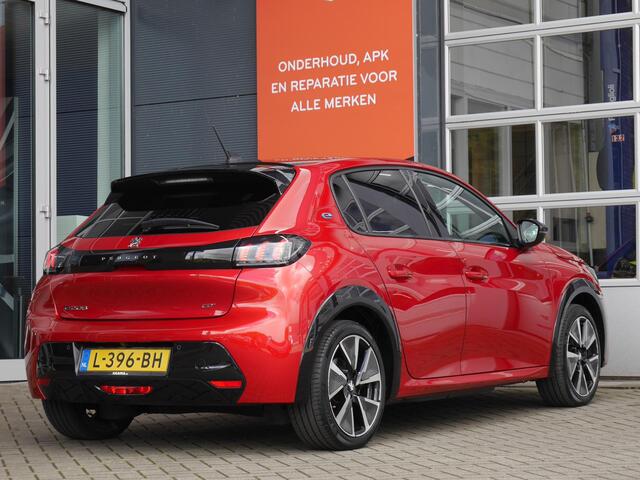 Peugeot e-208 EV GT Pack 50 kWh | 3 Fase | Stoelverwarming | Adaptive cruise control | Panoramadak | Keyless entry en start | Parkeersensoren voor en achter | Draadloze telefoonlader