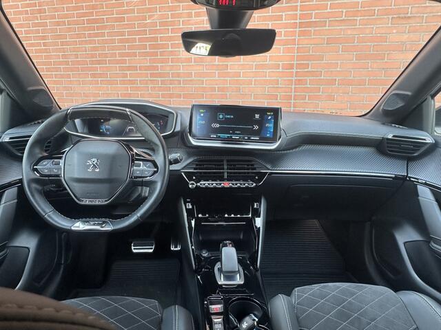 Peugeot e-208 EV GT Pack 50 kWh Élégance électrique met Franse flair!