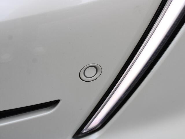 Peugeot e-208 EV GT Pack 50 kWh 136PK Navigatie, Achteruitrijcamera, Panoramadak, Stoelverwarming, Adaptieve Cruise Control