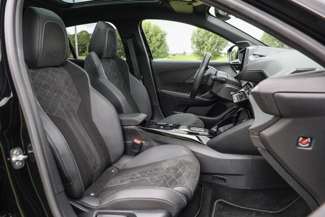 Peugeot e-208 EV GT 50 kWh SOH 91% ? 3 Fase ? Pano ? LED ? ACC