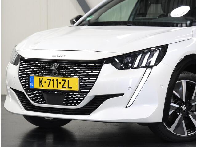 Peugeot e-208 EV GT Pack 50 kWh 136PK | AppleCarPlay/AndroidAuto | Alcantara/Leer | Adaptive Cruise Control | Climate Control | Camera | Digitale Cockpit | Navigatie | FULL LED | Privacy Glass | TwoTone | Stoelverwarming | Parkeersensoren |