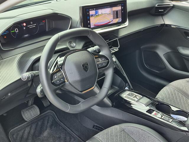 Peugeot e-208 EV Allure 51 kWh 3-Fase | Navigatie | Camera voor en achter | Cruise Control Adaptief | Dode Hoek Bewaking |