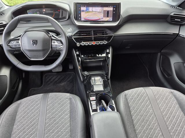 Peugeot e-208 EV Allure 51 kWh 3-Fase | Navigatie | Camera voor en achter | Cruise Control Adaptief | Dode Hoek Bewaking |