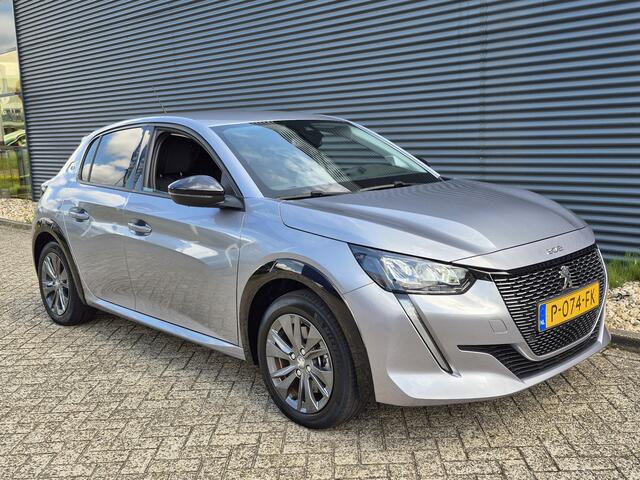 Peugeot e-208 EV Allure Pack 50 kWh | 3-Fase | Navigatie via Apple Carplay of Android Auto | Camera | Climate Control | Cruise Control |