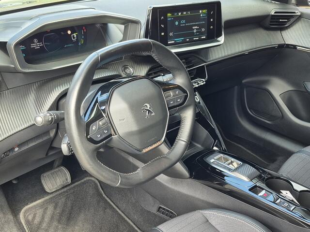 Peugeot e-208 EV Allure Pack 50 kWh | 3-Fase | Navigatie via Apple Carplay of Android Auto | Camera | Climate Control | Cruise Control |