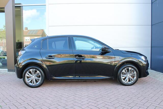 Peugeot e-208 EV Allure Pack 50 kWh Automaat Airco Carplay 1e eigenaar 26.155km Dealer onderhouden