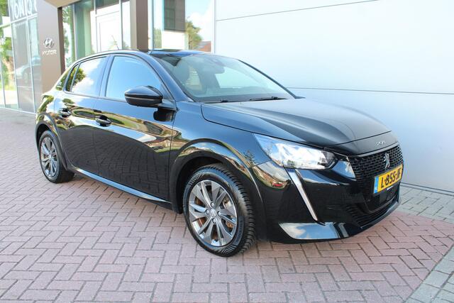 Peugeot e-208 EV Allure Pack 50 kWh Automaat Airco Carplay 1e eigenaar 26.155km Dealer onderhouden