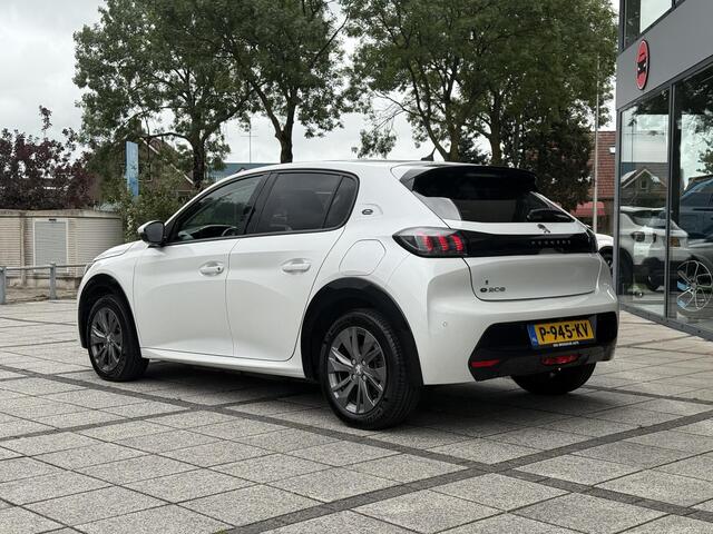 Peugeot e-208 EV Allure 50 kWh Aut. | Navi | Camera | CarPlay |