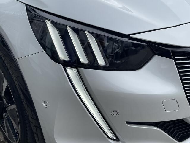 Peugeot e-208 EV GT 350 50 kWh | Stoelverwarming | Achteruitrijcamera | Apple carplay | ¤2000 inruilpremie ! Info: 0492-588974