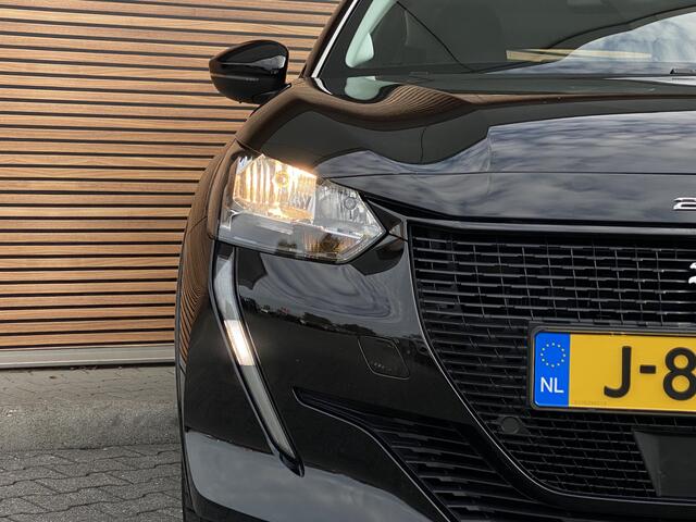 Peugeot e-208 EV Allure 50 kWh Parkeerhulp / Carplay / Lm-velgen