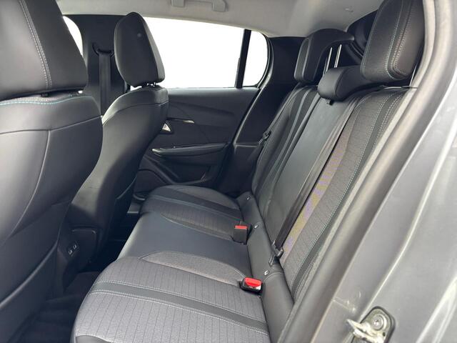 Peugeot e-208 EV Allure Première 1 fase 50 kWh | STOEL VERWARMING | CAMERA | LMV | 1 JAAR GARANTIE