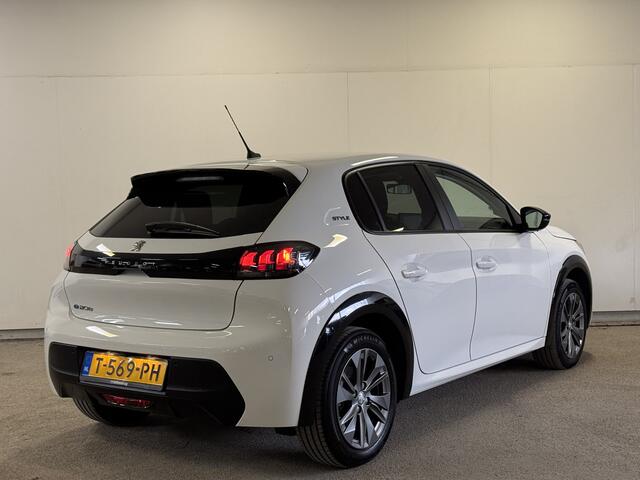 Peugeot e-208 EV Style 50 kWh | Camera | Carplay |