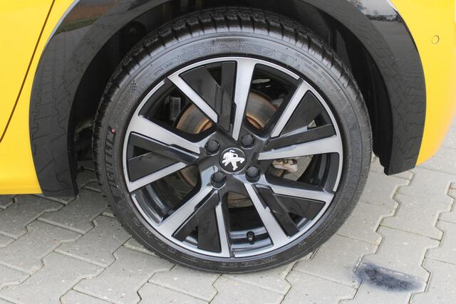 Peugeot e-208 EV GT 350 50 kWh | Incl. 12 maanden garantie | Dealer onderhouden | Cruise control | Climate control | Stoelverwarming | Apple carplay | Navigatie | Panoramadak | DAB radio |