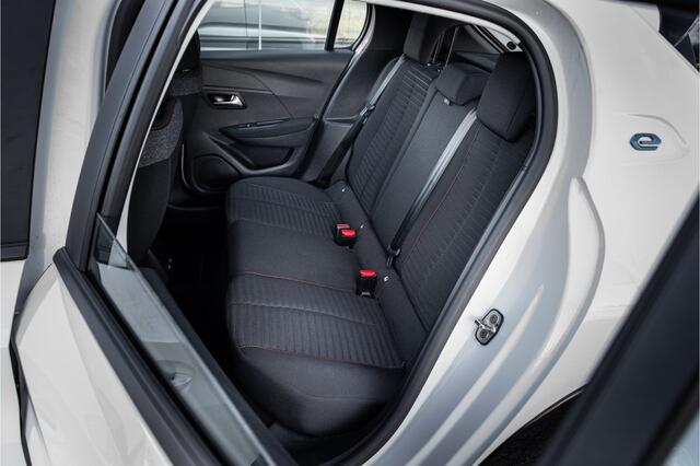 Peugeot e-208 EV Allure 50 kWh ** Camera ** Stoelverwarming ** Rijbereik tot 340km (WLTP)