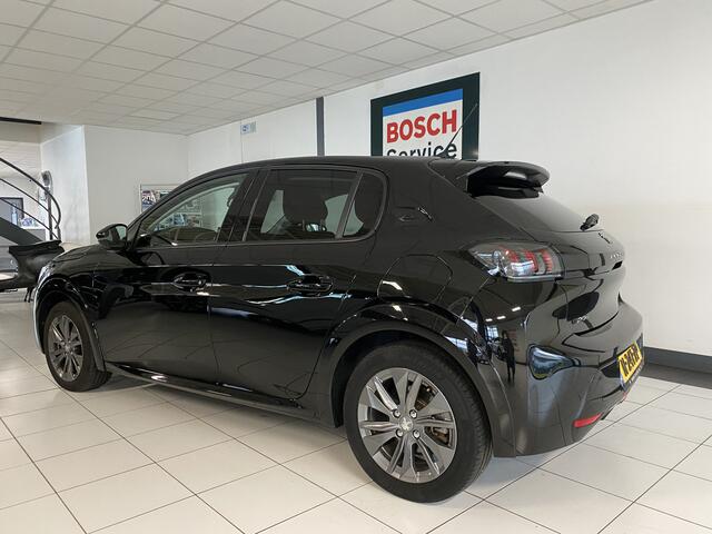 Peugeot e-208 EV Allure Pack 50 kWh Navi / Carplay /Digitaal dashboard / Stoelverwarming / Snelladen /