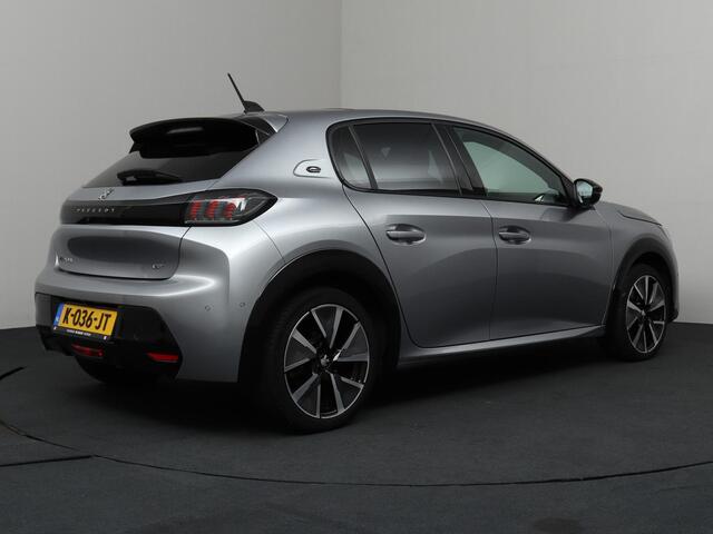 Peugeot e-208 EV GT 350 50 kWh | SoH 94,8% | Pano | Camera | Navigatie!