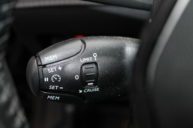 Peugeot e-208 EV Allure 50 kWh