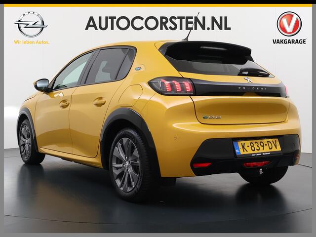 Peugeot e-208 EV 50kWh Navi 360°Camera Apple Carplay Android 1/2 Leer Ecc Cruise Control Allure SOH 90% Lmv 16" Led lane Assist DAB Bluetooth Regen-Lichtsensor Isofix Keyless 1e Eigenaar Origineel Nederlandse Auto
