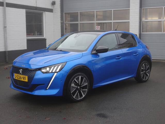 Peugeot e-208 EV GT 350 50 kWh Automatische airco, panorama dak, navigatie, stoelverwarming, parkeersensoren, achteruitrijcamera, licht metalen velgen, GT 350, enz...GEEN IMPORT.