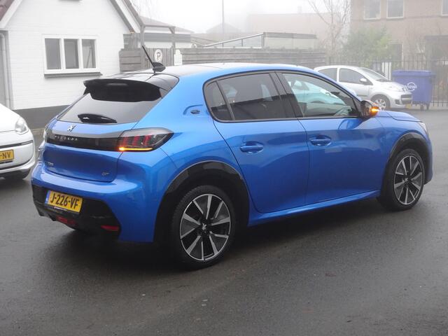 Peugeot e-208 EV GT 350 50 kWh Automatische airco, panorama dak, navigatie, stoelverwarming, parkeersensoren, achteruitrijcamera, licht metalen velgen, GT 350, enz...GEEN IMPORT.