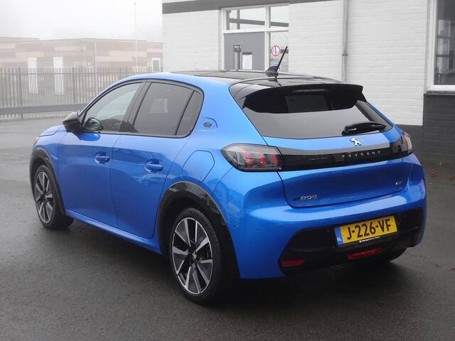 Peugeot e-208 EV GT 350 50 kWh Automatische airco, panorama dak, navigatie, stoelverwarming, parkeersensoren, achteruitrijcamera, licht metalen velgen, GT 350, enz...GEEN IMPORT.