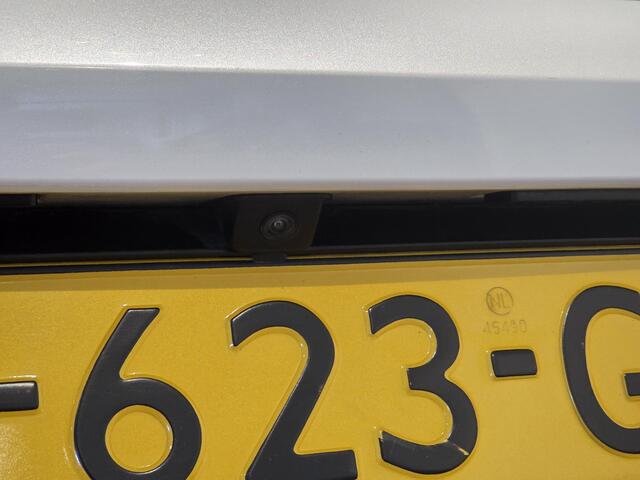 Peugeot e-208 Allure Pack EV 3-FASEN 50kWh 136pk | 3D i-COCKPIT®| ADAPTIVE CRUISE | KEYLESS | STOELVERW. | LED | ISOFIX | NAVI | 180° CAMERA |