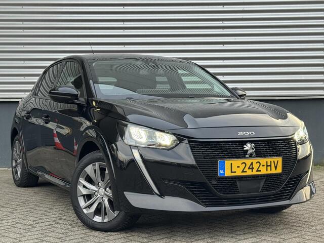 Peugeot e-208 Blue Lease Allure Pack 50kWh EV 136pk | NAVI | CAMERA | PDC V+A | ALL-SEASON BANDEN | LED KOPLAMPEN | DAB+ | CLIMA | CRUISE CONTROL
