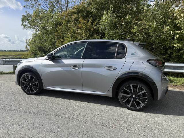 Peugeot e-208 EV GT 350 50 kWh Meest complete GT uitvoering - Als nieuw