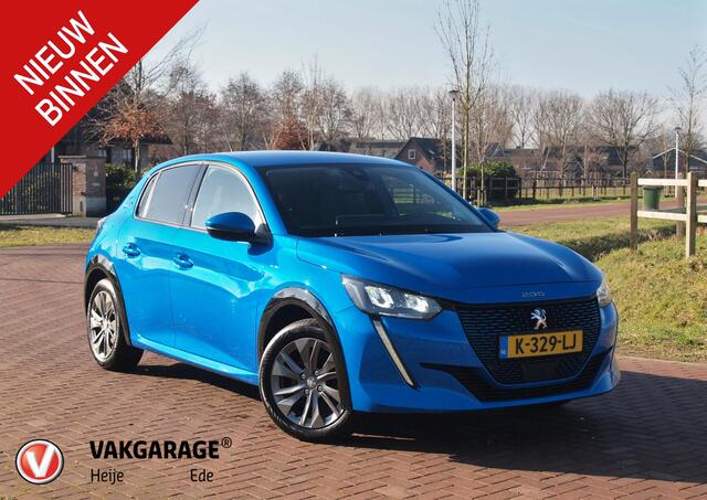 Peugeot e-208 EV Blue Lease Allure 50 kWh | SOH 90% | Camera | Apple Carplay | Cruise Control | NL-Auto |