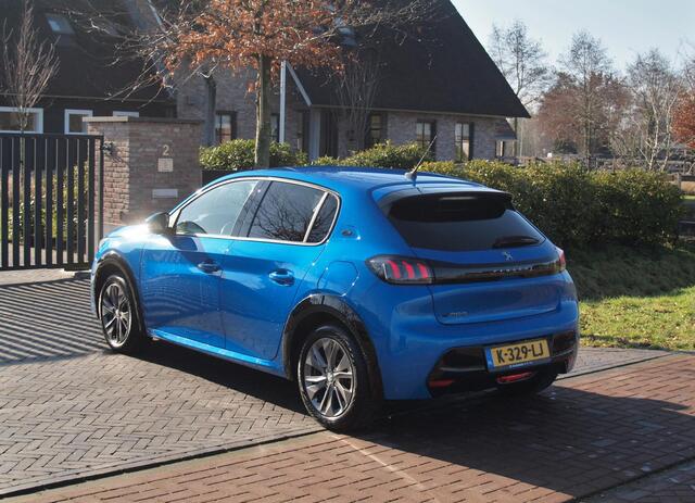 Peugeot e-208 EV Blue Lease Allure 50 kWh | SOH 90% | Camera | Apple Carplay | Cruise Control | NL-Auto |