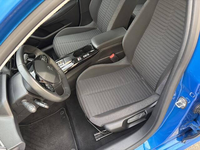 Peugeot e-208 EV Active Pack 50 kWh / AUTOMAAT / 88dkm! NAP!