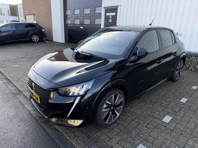 Peugeot e-208 EV GT Pack 50 kWh | Nieuwstaat | CarPlay |