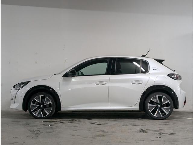 Peugeot e-208 GT EV 3-FASEN 50kWh 136pk | TWO-TONE! | NAVI | CAMERA | WARMTEPOMP | APPLE CARPLAY / ANDROID AUTO |