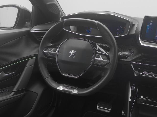 Peugeot e-208 EV GT 350 50 kWh | PANO | CAMERA | KEYLESS | STOELVERWARMING