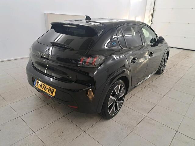 Peugeot e-208 EV GT 350 50 kWh NL AUTO | PANO | STOELVERW | SOH 91%