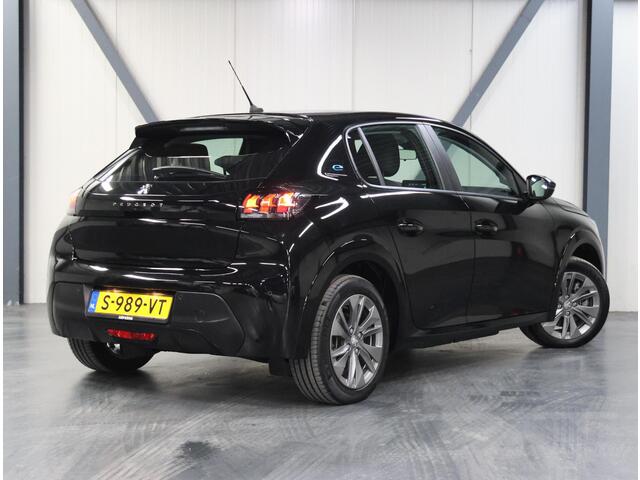 Peugeot e-208 Active Pack 50kWh 136PK | 1ste eigenaar | Parkeersensoren | Navigatie | 16"LMV | AppleCarplay/AndroidAuto | Lederen Stuurwiel | DAB Radio | Cruise Control | Isofix | Bluetooth |