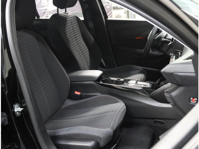 Peugeot e-208 Active Pack 50kWh 136PK | 1ste eigenaar | Parkeersensoren | Navigatie | 16"LMV | AppleCarplay/AndroidAuto | Lederen Stuurwiel | DAB Radio | Cruise Control | Isofix | Bluetooth |