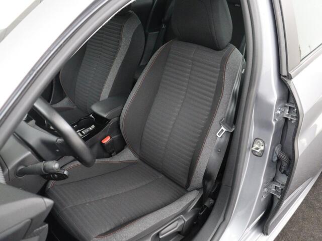 Peugeot e-208 EV Active 50 kWh | SOH 96% | 3 Fase | Navigatie | Climate control | Parkeerhulp | Cruise control | Bluetooth