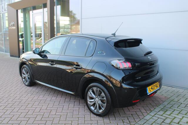 Peugeot e-208 EV Allure Pack 50 kWh Automaat Airco Navi Camera Carplay 1e eigenaar