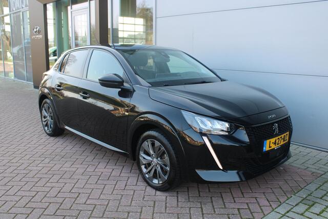 Peugeot e-208 EV Allure Pack 50 kWh Automaat Airco Navi Camera Carplay 1e eigenaar
