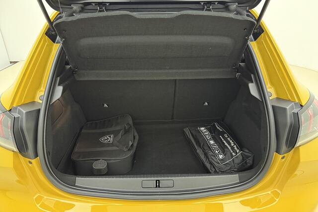 Peugeot e-208 EV GT 350 50 kWh 136pk | Navigatie | Camera | Climate Control | Stoelverwarming | Zwart Dak | Cruise Control | Parkeersensoren | Keyless Start