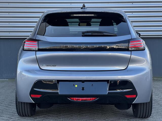 Peugeot e-208 Allure Avantage EV 51kWh 156pk AUTOMAAT | WARMTEPOMP | CAMERA | ADAPTIVE CRUISE | DODEHOEKBEW. |