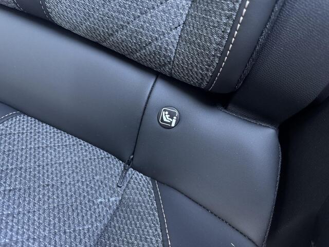 Peugeot e-208 Allure Avantage EV 51kWh 156pk AUTOMAAT | WARMTEPOMP | CAMERA | ADAPTIVE CRUISE | DODEHOEKBEW. |