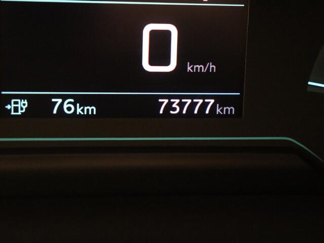 Peugeot e-208 EV Allure 50 kWh | Carplay | Camera | Climate Control |