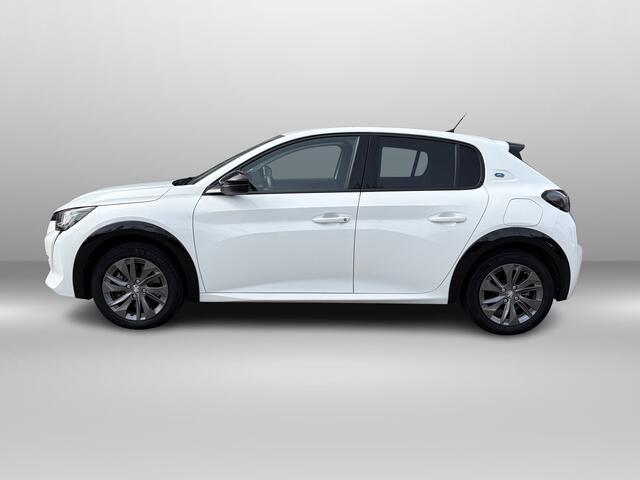 Peugeot e-208 EV Allure Pack 50 kWh Facelift model | 3 fase lader | Apple Android | Navi | Camera | Luxe uitvoering!