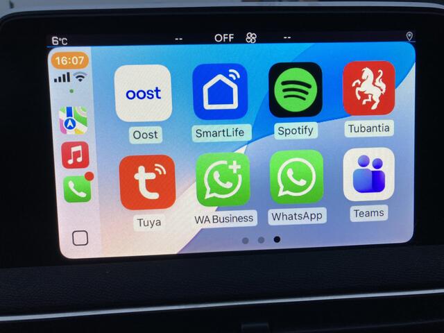 Peugeot e-208 EV Allure Pack 50 kWh Facelift model | 3 fase lader | Apple Android | Navi | Camera | Luxe uitvoering!