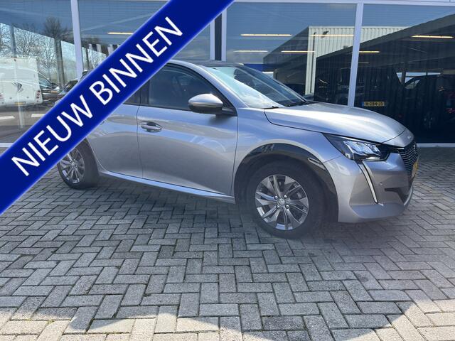 Peugeot e-208 EV Allure 50 kWh Pano / Led / Cruise / carplay / Camera / Stoelverwarming