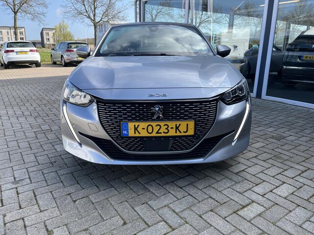Peugeot e-208 EV Allure 50 kWh Pano / Led / Cruise / carplay / Camera / Stoelverwarming