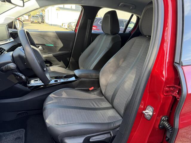 Peugeot e-208 EV Allure Pack 50 kWh | 3-Fase | 100% Elektrisch | Automaat | Full LED Verlichting | Navigatie via Telefoon | Climate Control | Cruise Control | Lichtmetalen Velgen | Digitaal Dashboard | Keyless Start | Apple Carplay & Android Auto |