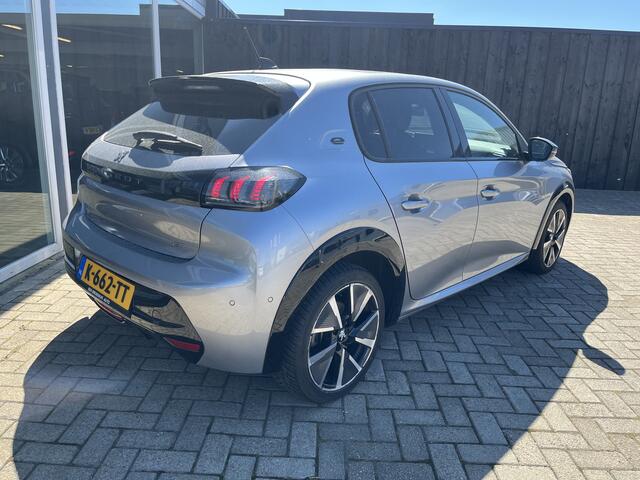 Peugeot e-208 EV GT 350 50 kWh Camera / Cruise / Pano / Lmv /Carplay / Groot nav